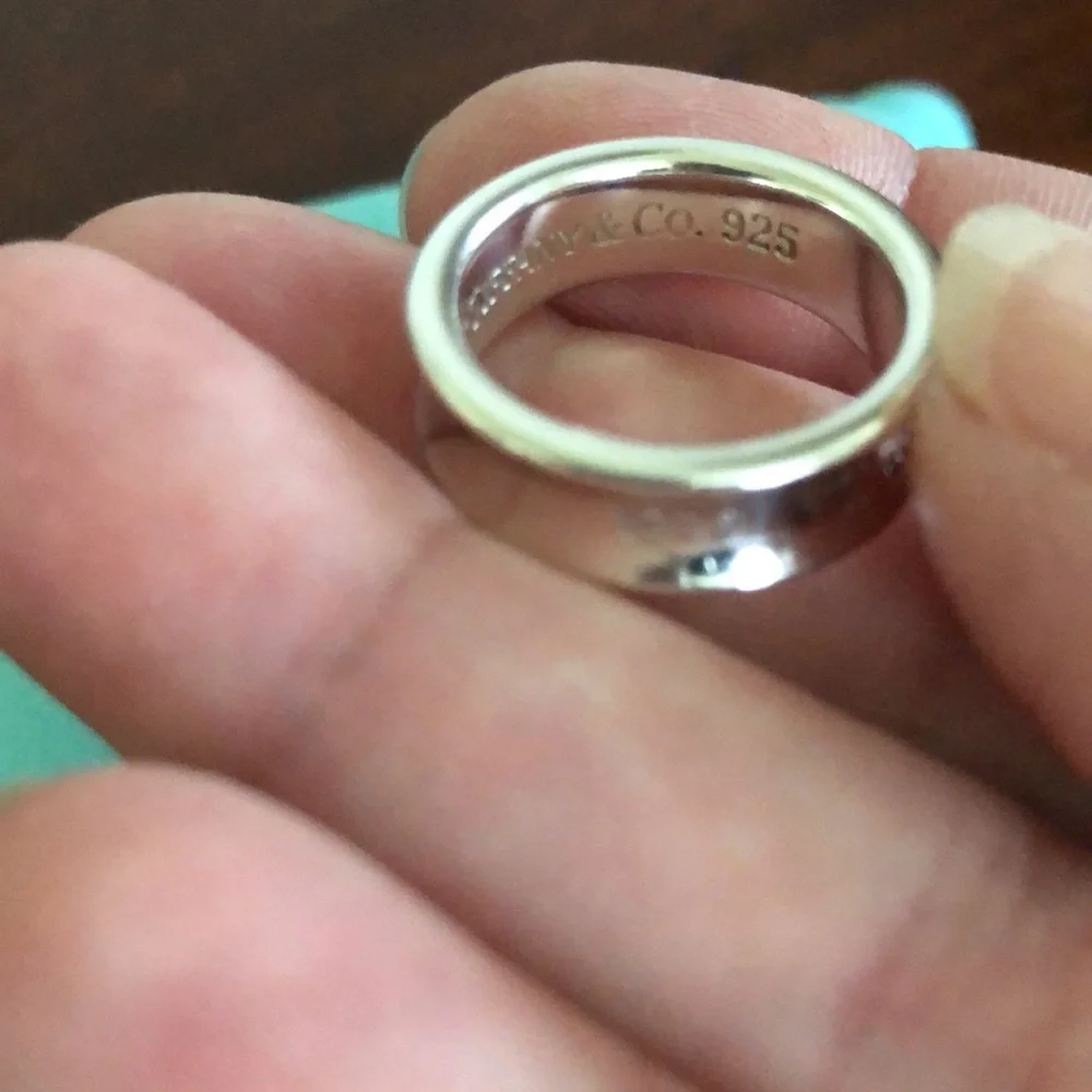 🩵Size 7 1/2 Tiffany & Co.  1837 Concave Wide Band Ring